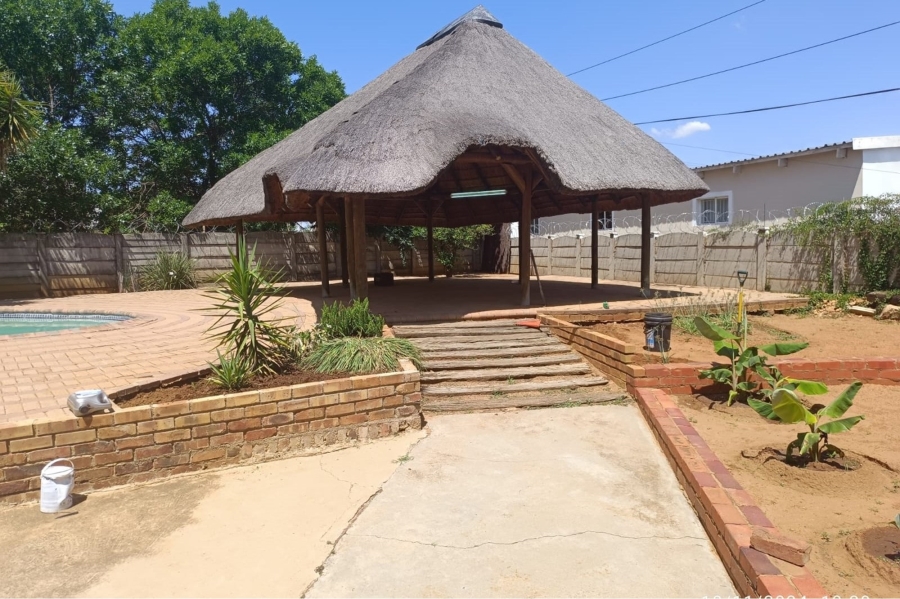 3 Bedroom Property for Sale in Flamwood North West